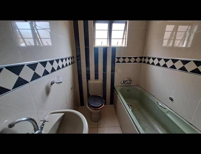 3 BEDROOM HOUSE FOR SALE IN ILLOVO